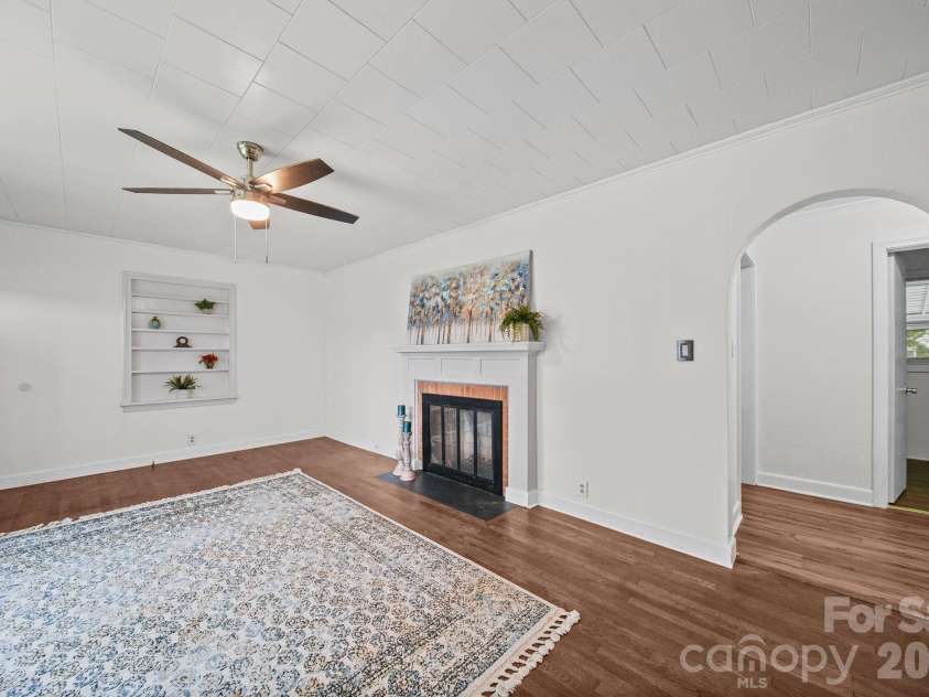 208 Clancy Street, Salisbury, NC 28147.  MLS# CAR4416919, YatesRealty ID 46425. 