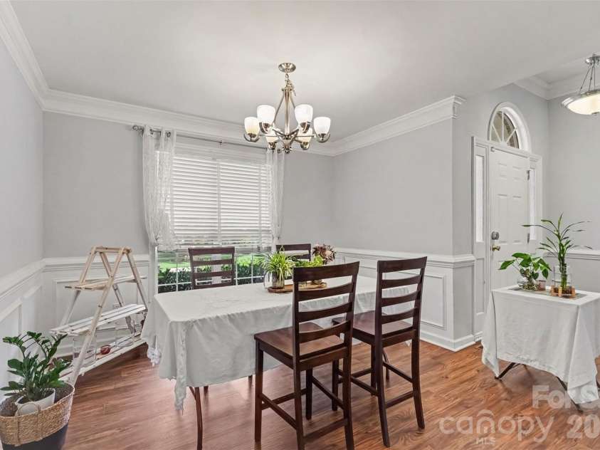 8202 Stevens Mill Road, Matthews, NC 28104.  MLS# CAR4417158, YatesRealty ID 46427. 
