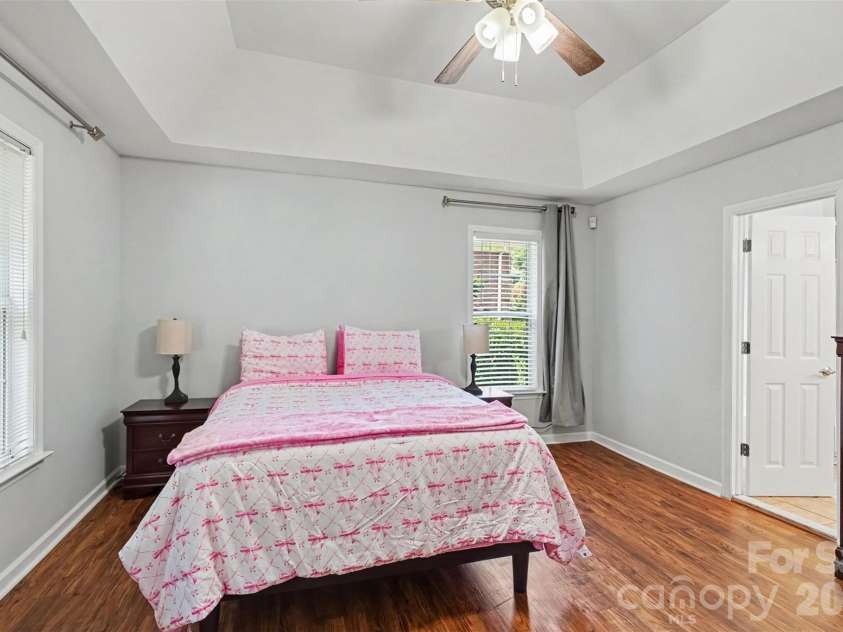 8202 Stevens Mill Road, Matthews, NC 28104.  MLS# CAR4417158, YatesRealty ID 46427. 