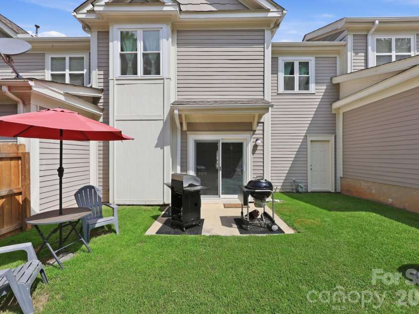8124 Village Harbor Drive, Cornelius, NC 28031.  MLS# CAR4416771, YatesRealty ID 46428. 