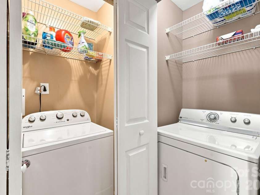 8124 Village Harbor Drive, Cornelius, NC 28031.  MLS# CAR4416771, YatesRealty ID 46428. 