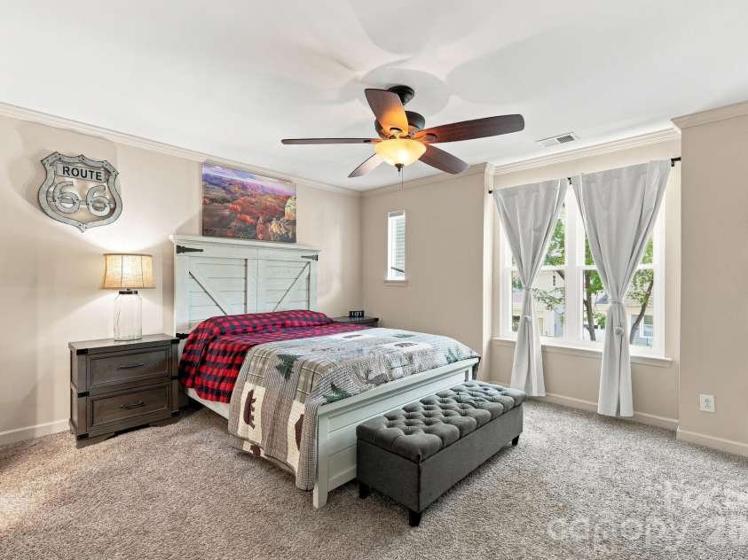 8124 Village Harbor Drive, Cornelius, NC 28031.  MLS# CAR4416771, YatesRealty ID 46428. 
