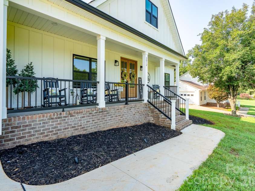 3012 Cedar Point Drive, Shelby, NC 28150.  MLS# CAR4417265, YatesRealty ID 46429. 
