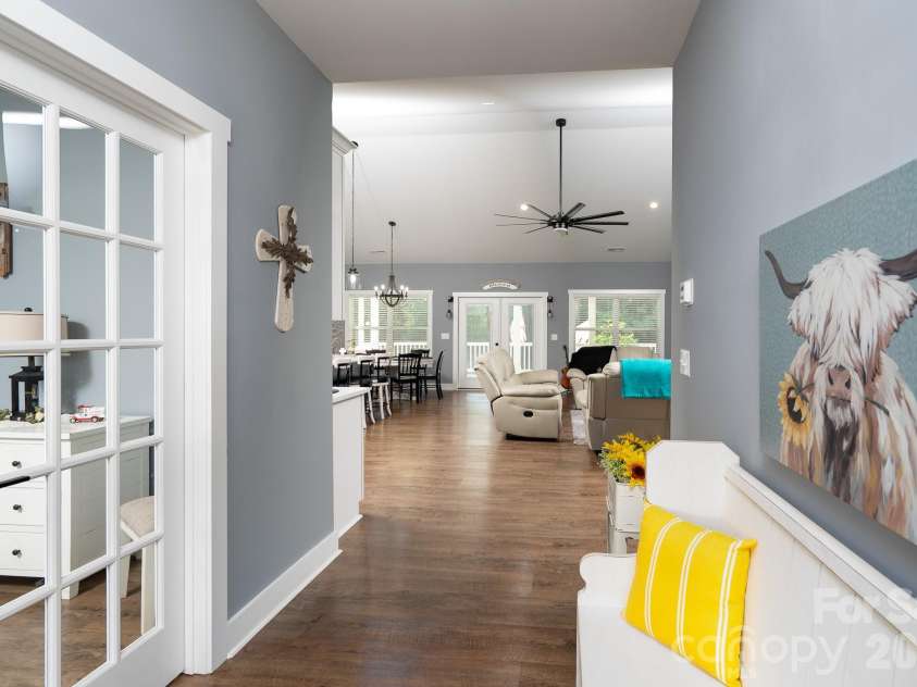 3012 Cedar Point Drive, Shelby, NC 28150.  MLS# CAR4417265, YatesRealty ID 46429. 