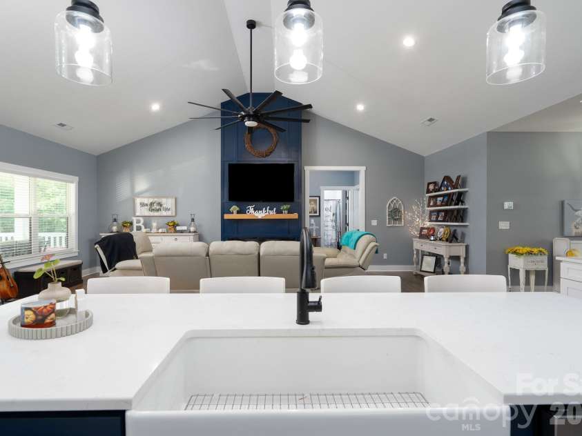 3012 Cedar Point Drive, Shelby, NC 28150.  MLS# CAR4417265, YatesRealty ID 46429. 