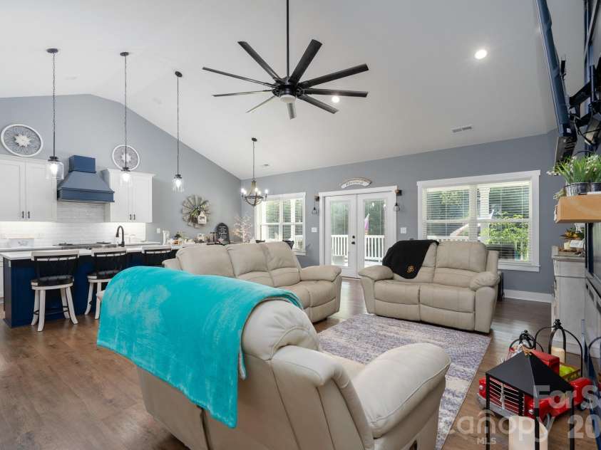 3012 Cedar Point Drive, Shelby, NC 28150.  MLS# CAR4417265, YatesRealty ID 46429. 