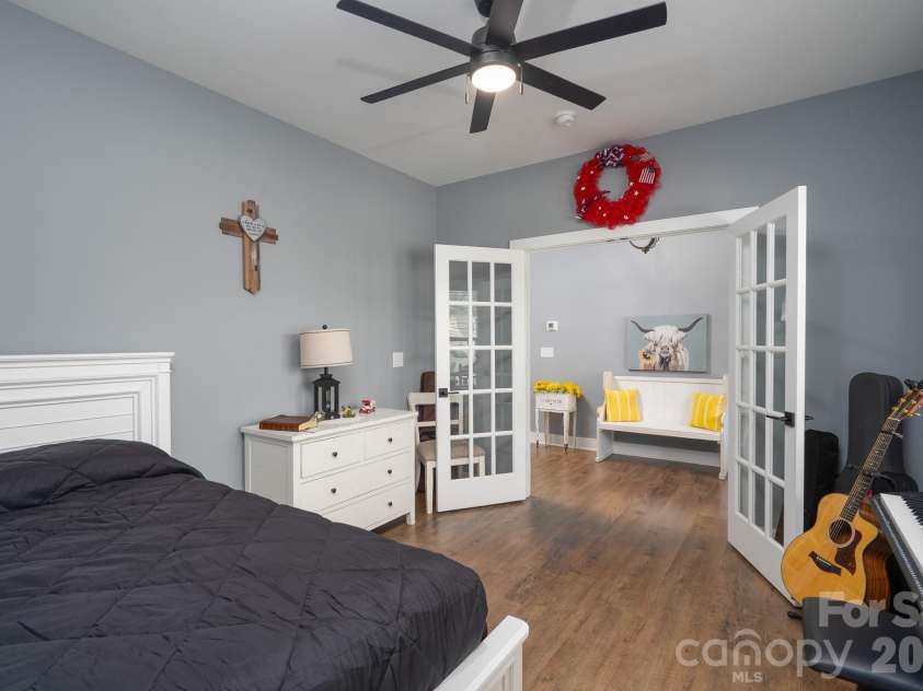3012 Cedar Point Drive, Shelby, NC 28150.  MLS# CAR4417265, YatesRealty ID 46429. 