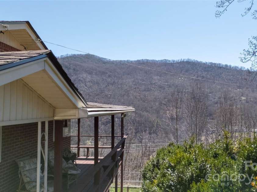 1306 Fork Mountain Road, Bakersville, NC 28705.  MLS# CAR4238711, YatesRealty ID 4643. 