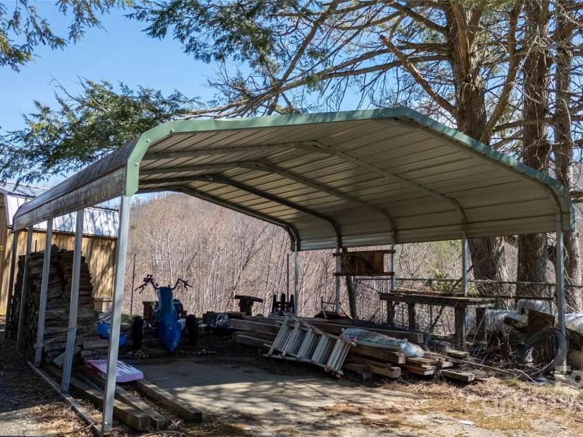 1306 Fork Mountain Road, Bakersville, NC 28705.  MLS# CAR4238711, YatesRealty ID 4643. 