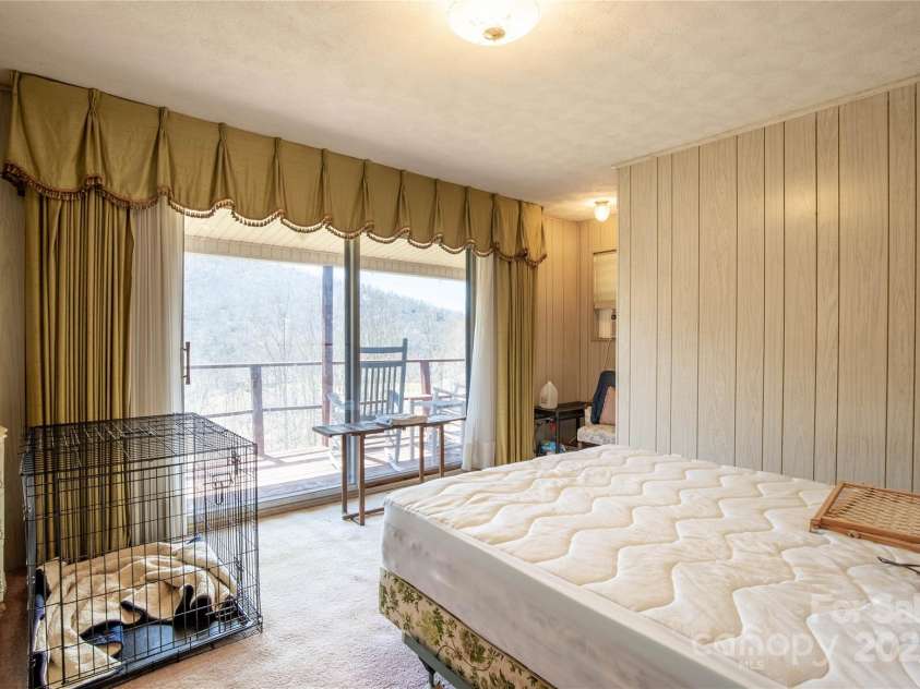 1306 Fork Mountain Road, Bakersville, NC 28705.  MLS# CAR4238711, YatesRealty ID 4643. 