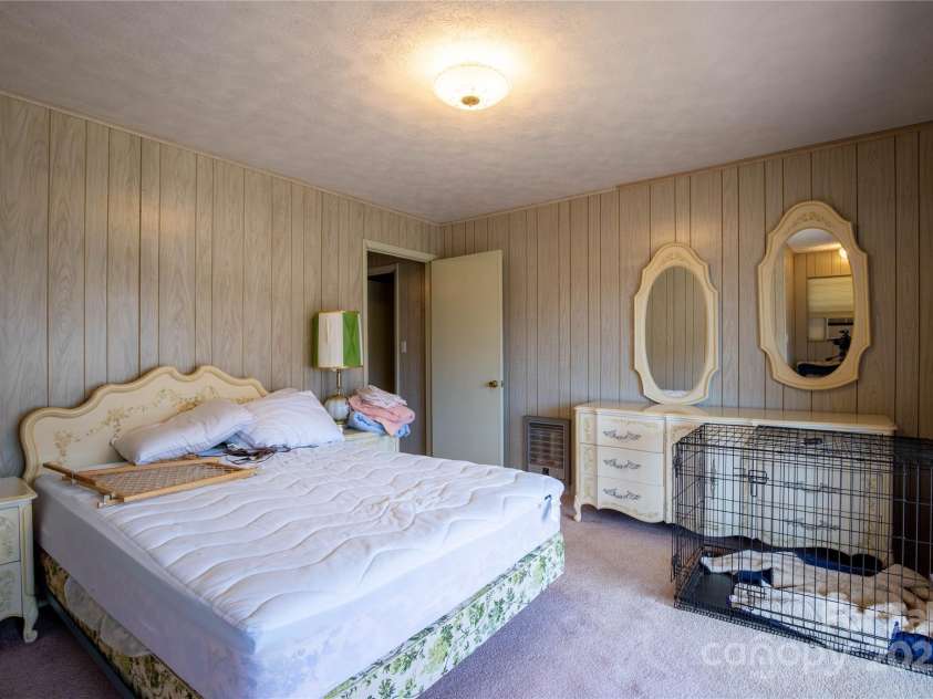 1306 Fork Mountain Road, Bakersville, NC 28705.  MLS# CAR4238711, YatesRealty ID 4643. 