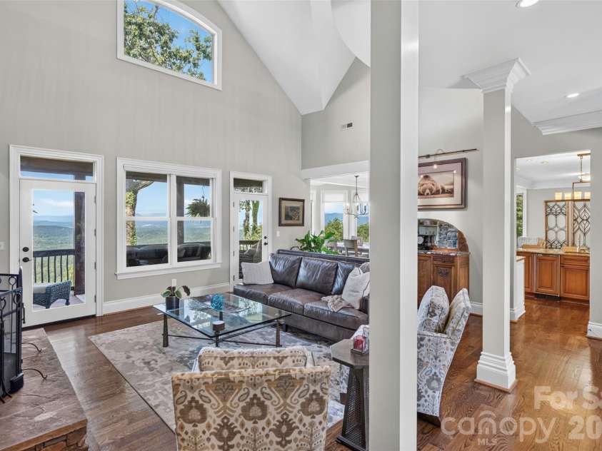 851 Sunlight Ridge Drive, Hendersonville, NC 28792.  MLS# CAR4416589, YatesRealty ID 46430. 