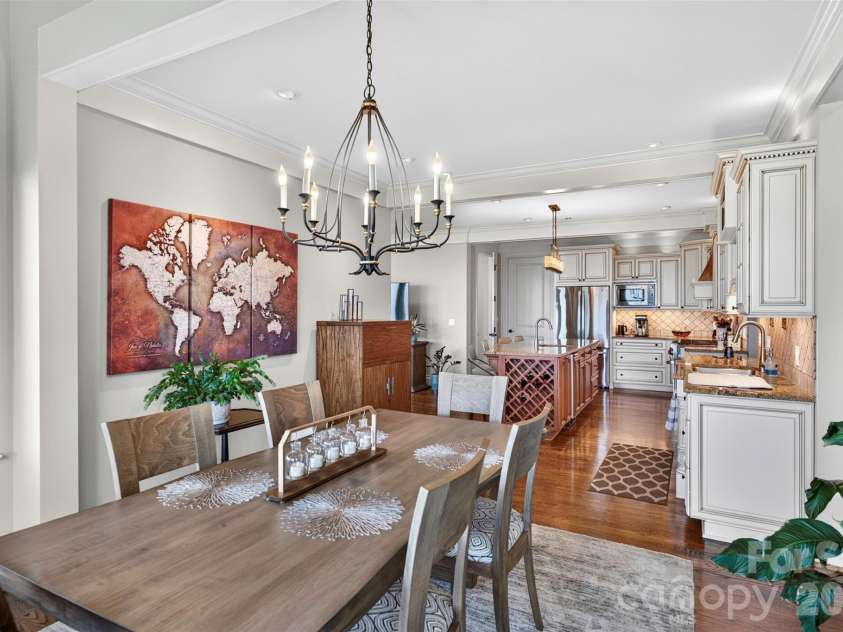 851 Sunlight Ridge Drive, Hendersonville, NC 28792.  MLS# CAR4416589, YatesRealty ID 46430. 