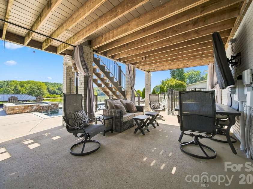 2682 Canvasback Lane, Catawba, NC 28609.  MLS# CAR4417357, YatesRealty ID 46431. 