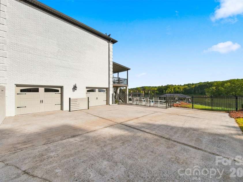2682 Canvasback Lane, Catawba, NC 28609.  MLS# CAR4417357, YatesRealty ID 46431. 