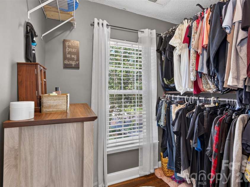 119 Milroy Lane, Mooresville, NC 28115.  MLS# CAR4416417, YatesRealty ID 46433. 
