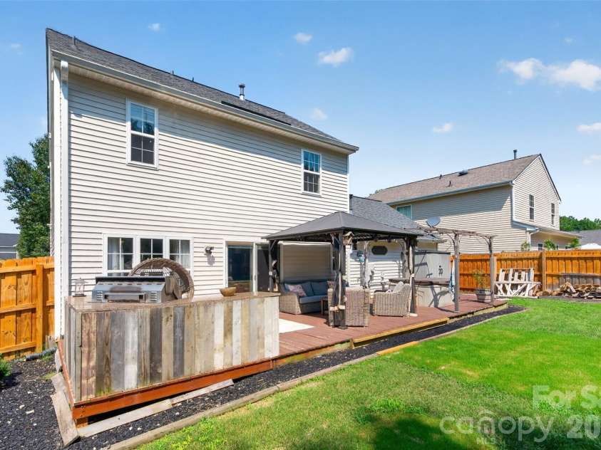 119 Milroy Lane, Mooresville, NC 28115.  MLS# CAR4416417, YatesRealty ID 46433. 