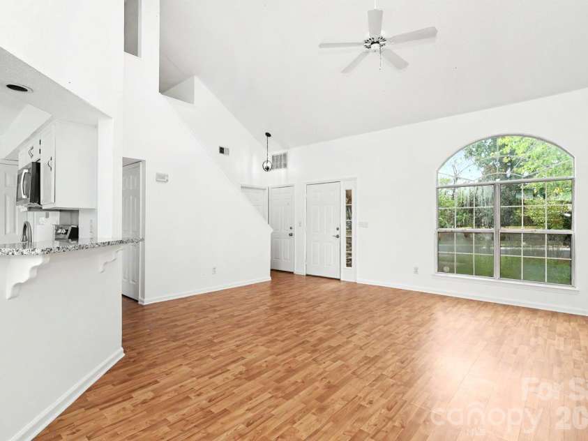 1336 Yorkdale Drive, Charlotte, NC 28217.  MLS# CAR4416560, YatesRealty ID 46434. 