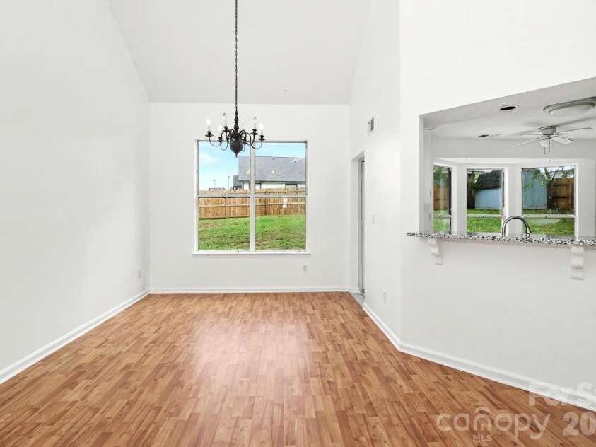 1336 Yorkdale Drive, Charlotte, NC 28217.  MLS# CAR4416560, YatesRealty ID 46434. 