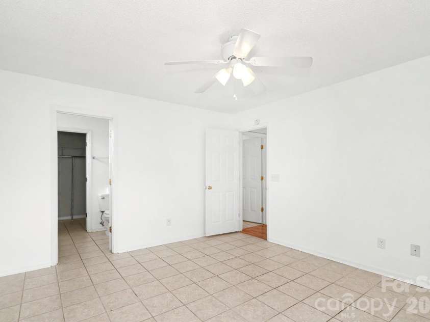 1336 Yorkdale Drive, Charlotte, NC 28217.  MLS# CAR4416560, YatesRealty ID 46434. Primary Bedroom