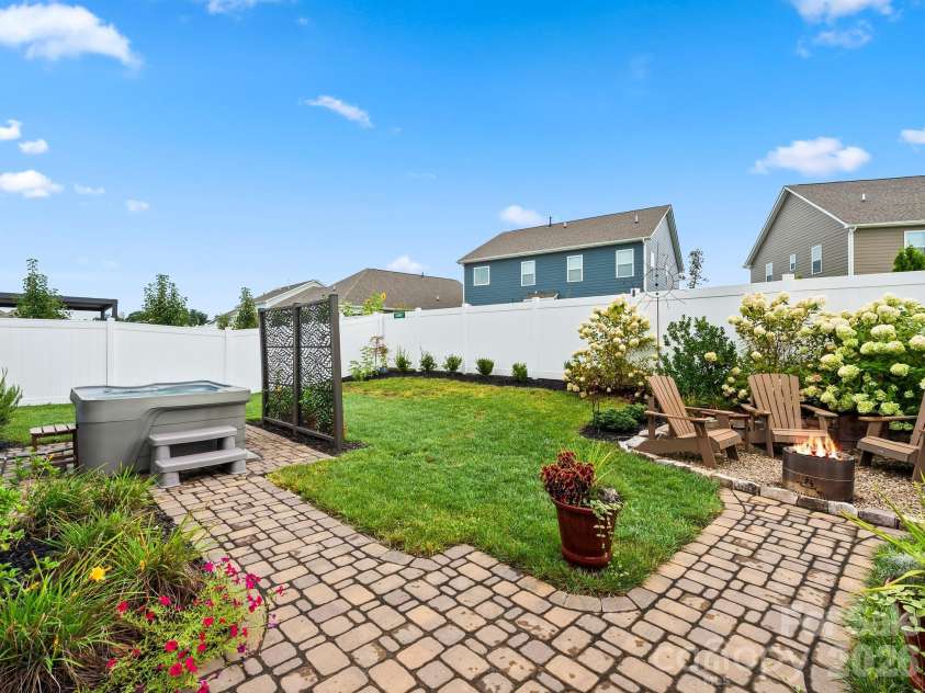 78 Fox Cove Road, Hendersonville, NC 28792.  MLS# CAR4415476, YatesRealty ID 46435. Backyard
