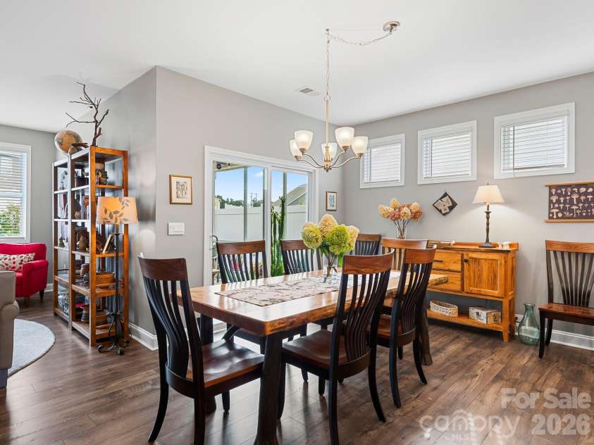 78 Fox Cove Road, Hendersonville, NC 28792.  MLS# CAR4415476, YatesRealty ID 46435. Dining Area