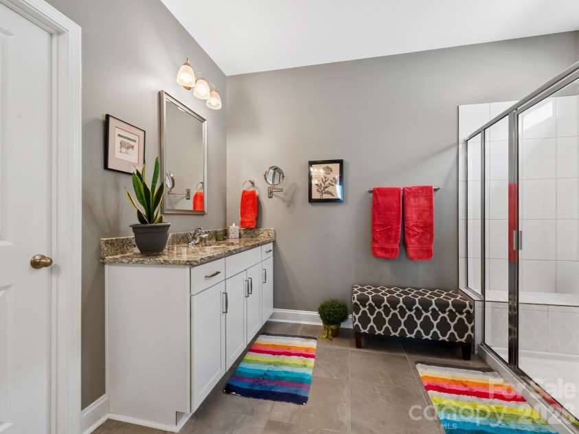 78 Fox Cove Road, Hendersonville, NC 28792.  MLS# CAR4415476, YatesRealty ID 46435. Primary Bathroom