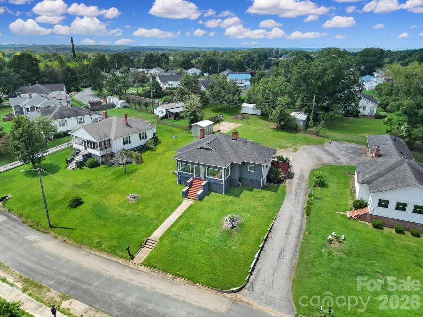 14 Argonne Avenue, Great Falls, SC 29055.  MLS# CAR4414661, YatesRealty ID 46436. 