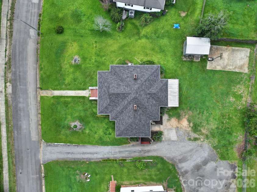14 Argonne Avenue, Great Falls, SC 29055.  MLS# CAR4414661, YatesRealty ID 46436. 