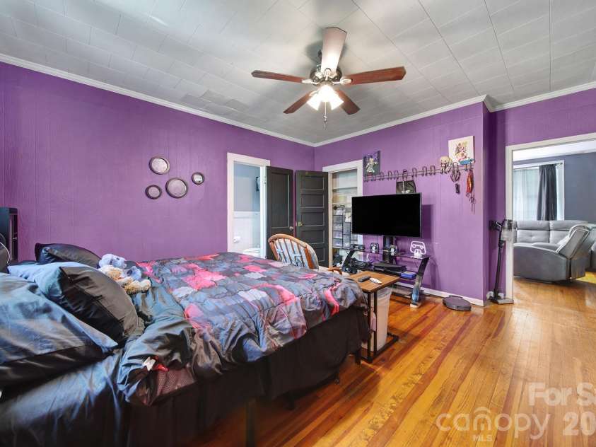 14 Argonne Avenue, Great Falls, SC 29055.  MLS# CAR4414661, YatesRealty ID 46436. 