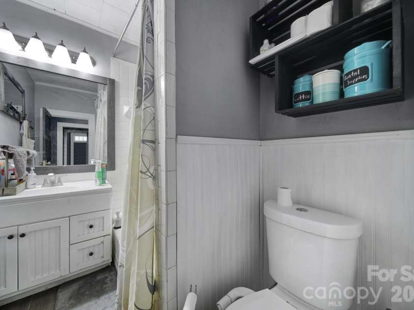 14 Argonne Avenue, Great Falls, SC 29055.  MLS# CAR4414661, YatesRealty ID 46436. 