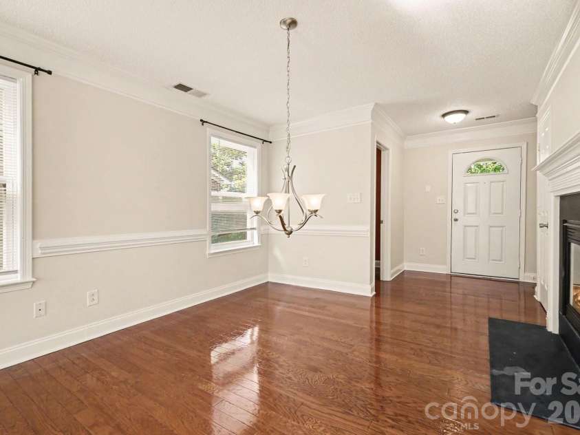 13716 Riding Hill Avenue, Charlotte, NC 28213.  MLS# CAR4414412, YatesRealty ID 46437. 