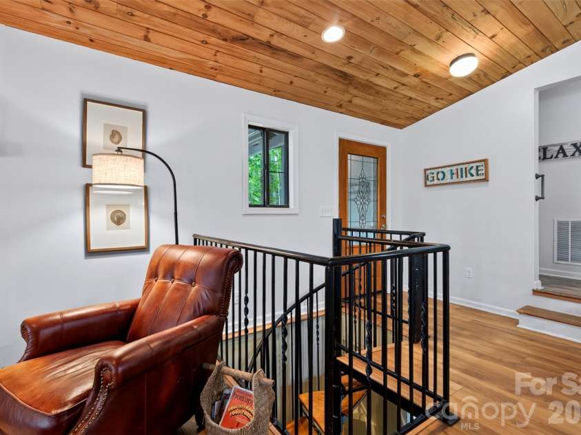 2 Bear Rock Loop Road, Hendersonville, NC 28739.  MLS# CAR4414139, YatesRealty ID 46438. 