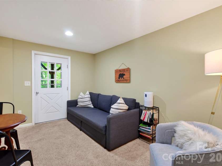 2 Bear Rock Loop Road, Hendersonville, NC 28739.  MLS# CAR4414139, YatesRealty ID 46438. 