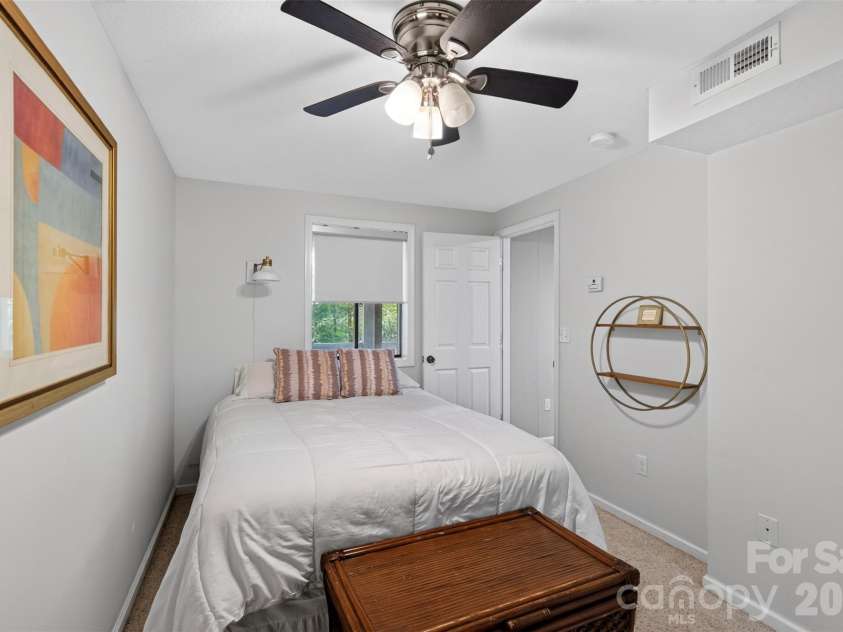 2 Bear Rock Loop Road, Hendersonville, NC 28739.  MLS# CAR4414139, YatesRealty ID 46438. 