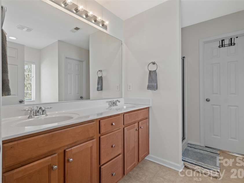 1272 Brecken Court, Kannapolis, NC 28081.  MLS# CAR4351961, YatesRealty ID 4644. 