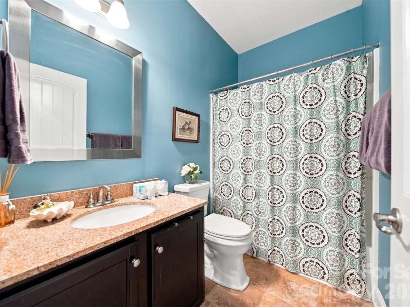 7244 Kenyon Drive, Denver, NC 28037.  MLS# CAR4414882, YatesRealty ID 46442. 