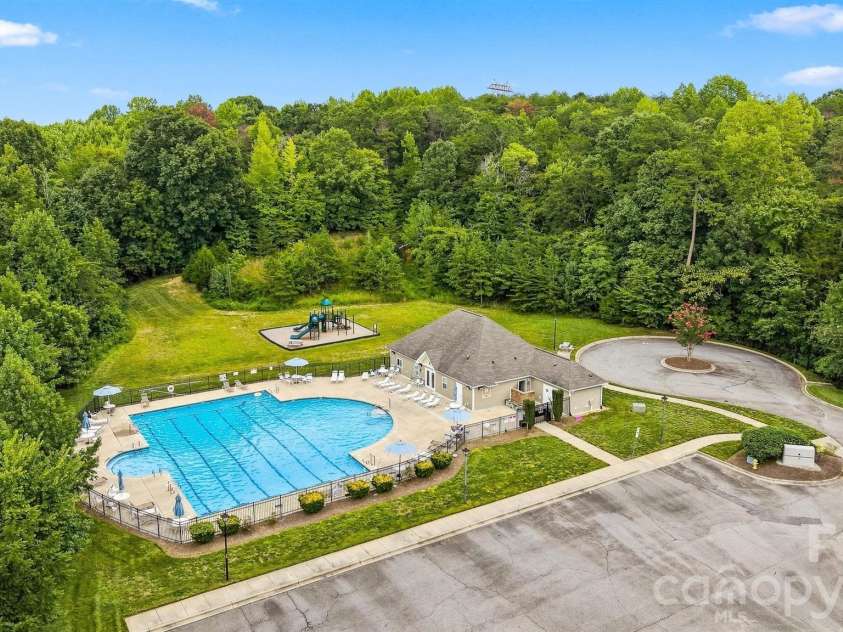 7244 Kenyon Drive, Denver, NC 28037.  MLS# CAR4414882, YatesRealty ID 46442. 
