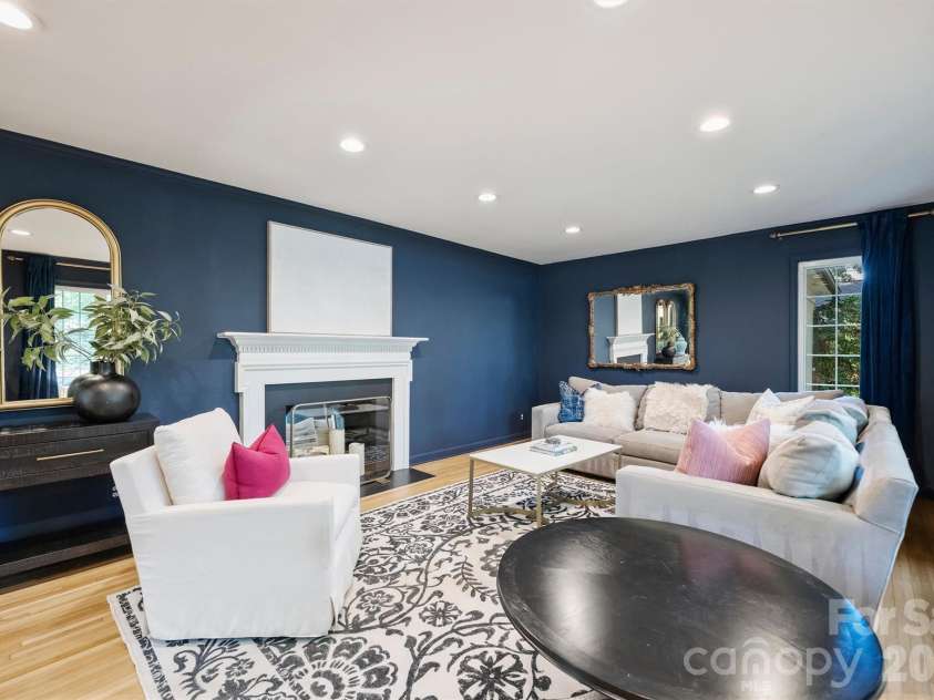 2644 Portland Avenue, Charlotte, NC 28207.  MLS# CAR4414749, YatesRealty ID 46443. 
