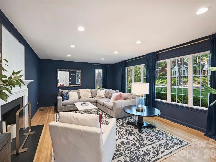 2644 Portland Avenue, Charlotte, NC 28207.  MLS# CAR4414749, YatesRealty ID 46443. 