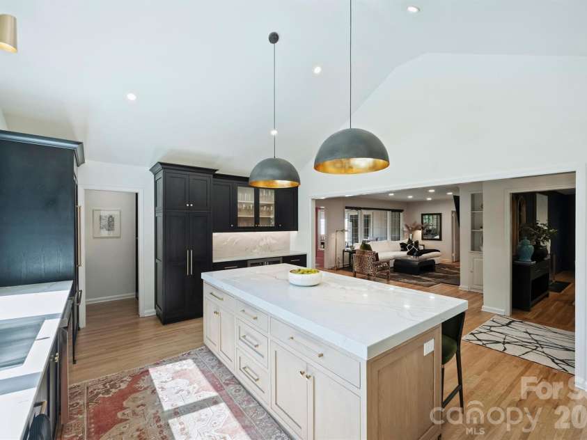 2644 Portland Avenue, Charlotte, NC 28207.  MLS# CAR4414749, YatesRealty ID 46443. 