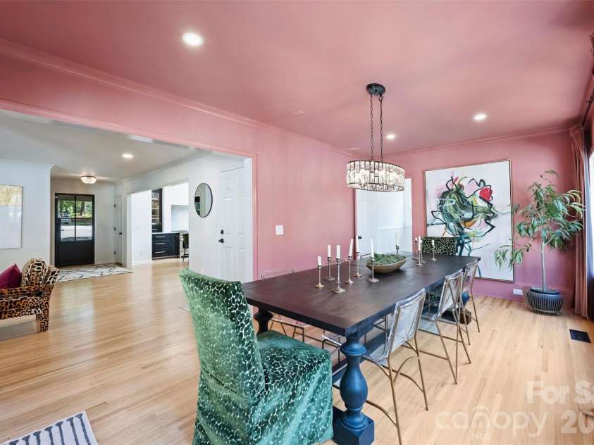 2644 Portland Avenue, Charlotte, NC 28207.  MLS# CAR4414749, YatesRealty ID 46443. 