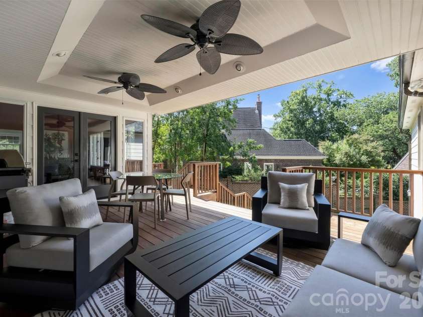 2644 Portland Avenue, Charlotte, NC 28207.  MLS# CAR4414749, YatesRealty ID 46443. 