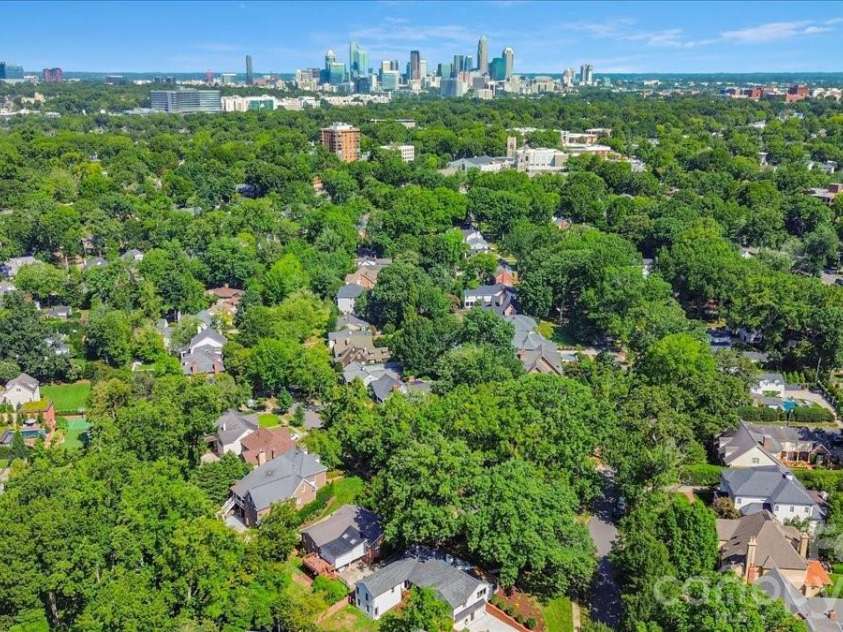 2644 Portland Avenue, Charlotte, NC 28207.  MLS# CAR4414749, YatesRealty ID 46443. 