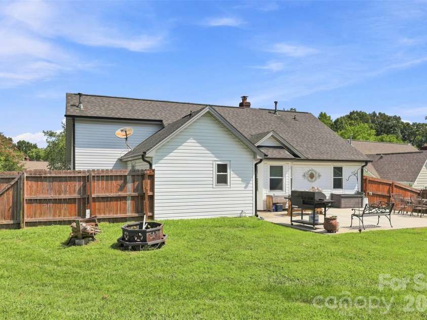 2604 Fence Post Lane, Monroe, NC 28110.  MLS# CAR4409926, YatesRealty ID 46446. 