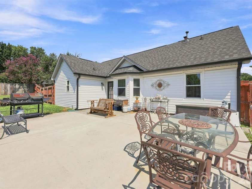 2604 Fence Post Lane, Monroe, NC 28110.  MLS# CAR4409926, YatesRealty ID 46446. 