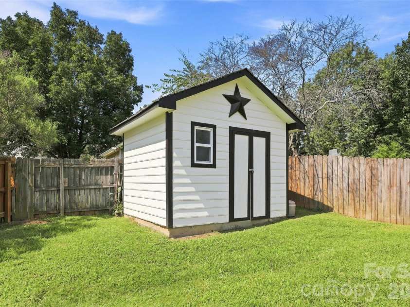 2604 Fence Post Lane, Monroe, NC 28110.  MLS# CAR4409926, YatesRealty ID 46446. 