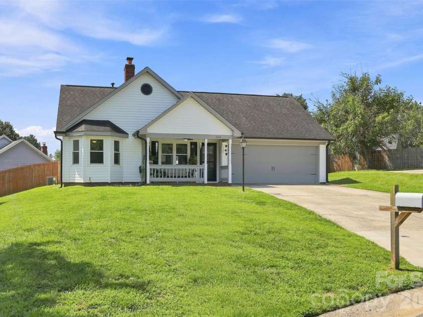 2604 Fence Post Lane, Monroe, NC 28110.  MLS# CAR4409926, YatesRealty ID 46446. 