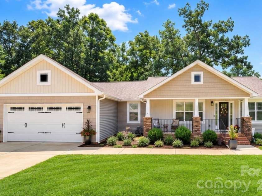 4084 Lydia Suzanne Place, Lincolnton, NC 28092.  MLS# CAR4413227, YatesRealty ID 46447. 