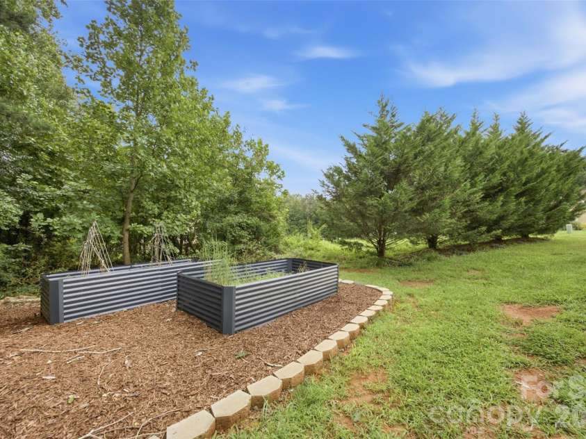 4084 Lydia Suzanne Place, Lincolnton, NC 28092.  MLS# CAR4413227, YatesRealty ID 46447. 